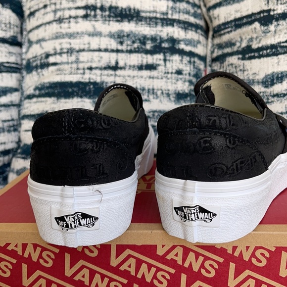 Vans Classic Slip-On Platforms Deboss Otw Black/Black WMNS - Picture 14 of 16